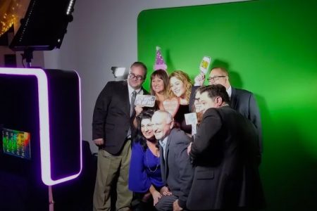 green-screen-booth green-screen-booth